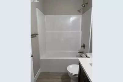 149 Coles Valley St, Sutherlin, OR 97479 - Photo 25