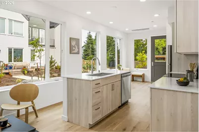 7252 NE Going St, Portland, OR 97218 - Photo 11