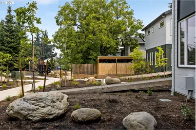 7252 NE Going St, Portland, OR 97218 - Photo 29