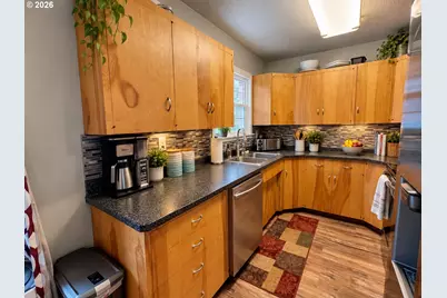 1710 1st St, La Grande, OR 97850 - Photo 5