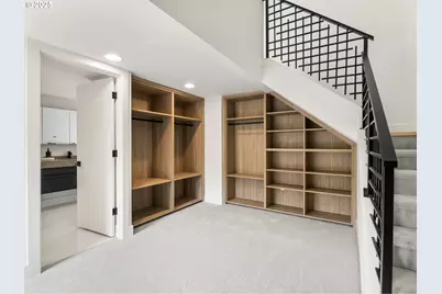 9070 NW Lovejoy St, Portland, OR 97229 - Photo 17