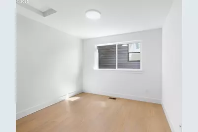 9070 NW Lovejoy St, Portland, OR 97229 - Photo 21