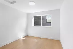 9070 NW Lovejoy St, Portland, OR 97229 - Photo 21