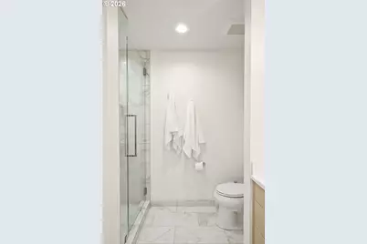 2351 NW Westover Rd #702, Portland, OR 97210 - Photo 25