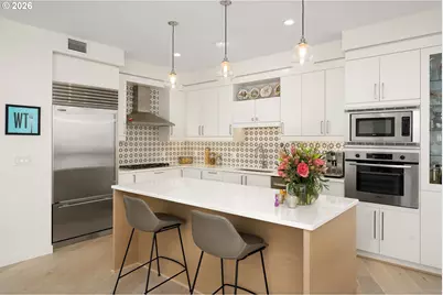 2351 NW Westover Rd #702, Portland, OR 97210 - Photo 5