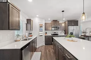 17415 NW 10th Pl, Ridgefield, WA 98642 - Photo 11