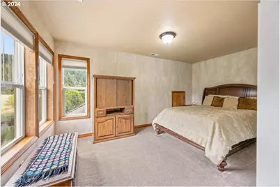 19710 SE Semple Rd, Damascus, OR 97089 - Photo 23