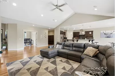 21860 SE Edward Dr, Damascus, OR 97089 - Photo 11