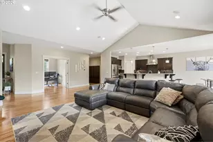 21860 SE Edward Dr, Damascus, OR 97089 - Photo 11