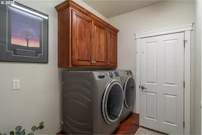 295 Fairway Village Ln, Roseburg, OR 97471 - Photo 35