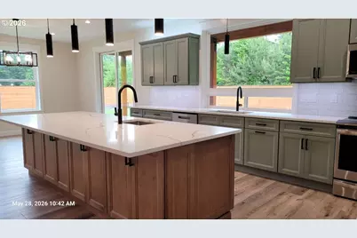 4750 Mitchell Loop Rd, Florence, OR 97439 - Photo 11