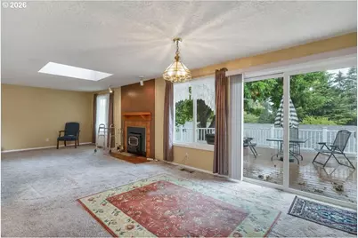 1065 Reserve St, Silverton, OR 97381 - Photo 11