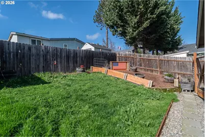 380 Sunnyside Dr, Winston, OR 97496 - Photo 17