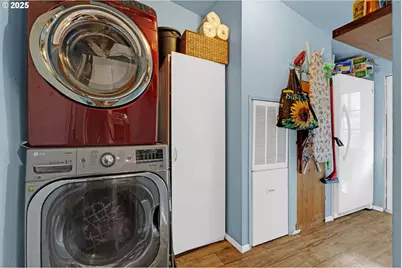 624 Willis Creek Rd, Winston, OR 97496 - Photo 25