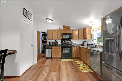 624 Willis Creek Rd, Winston, OR 97496 - Photo 15