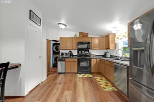 624 Willis Creek Rd, Winston, OR 97496 - Photo 15