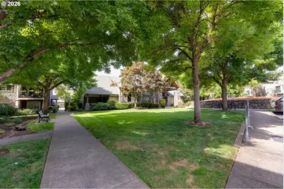 646 NE Roydon Ln, Hillsboro, OR 97006 - Photo 39