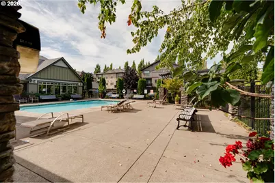 646 NE Roydon Ln, Hillsboro, OR 97006 - Photo 45