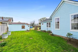 204 S Main St, Newberg, OR 97132 - Photo 21