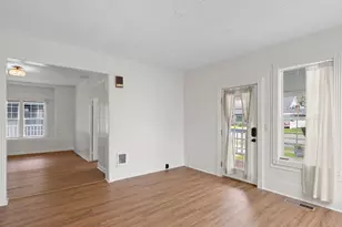 204 S Main St, Newberg, OR 97132 - Photo 3