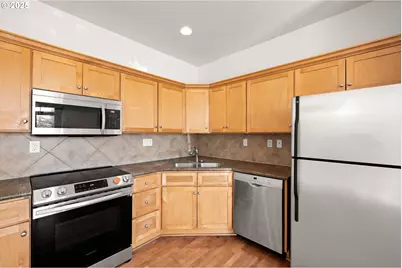 8420 NE Noelle Way, Hillsboro, OR 97006 - Photo 9