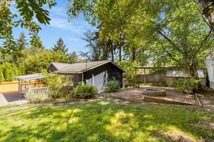 9106 SW Capitol Hwy, Portland, OR 97219 - Photo 33