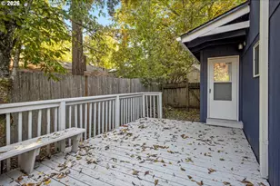 9106 SW Capitol Hwy, Portland, OR 97219 - Photo 33
