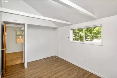 9106 SW Capitol Hwy, Portland, OR 97219 - Photo 23