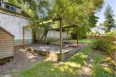 9106 SW Capitol Hwy, Portland, OR 97219 - Photo 37