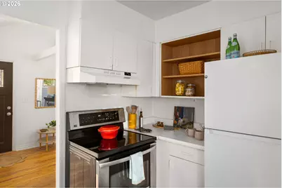 9106 SW Capitol Hwy, Portland, OR 97219 - Photo 17
