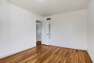 9320 SE Yamhill St, Portland, OR 97216 - Photo 21