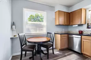 9320 SE Yamhill St, Portland, OR 97216 - Photo 9