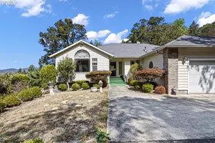 1385 SE Laurel Ct, Roseburg, OR 97470 - Photo 3
