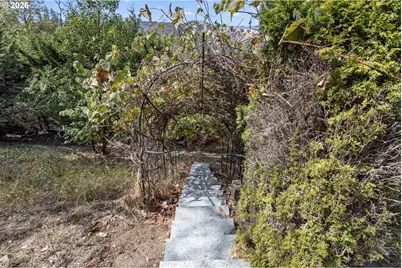 1385 SE Laurel Ct, Roseburg, OR 97470 - Photo 41