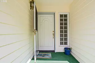 1385 SE Laurel Ct, Roseburg, OR 97470 - Photo 5