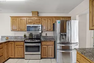 1385 SE Laurel Ct, Roseburg, OR 97470 - Photo 15