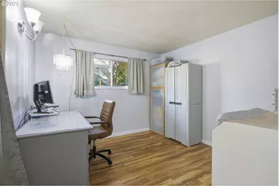 1487 Barton St, Eugene, OR 97404 - Photo 13