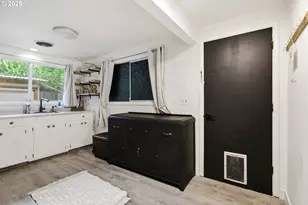 1487 Barton St, Eugene, OR 97404 - Photo 25