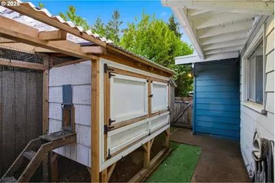 1487 Barton St, Eugene, OR 97404 - Photo 39