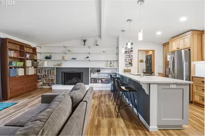 1487 Barton St, Eugene, OR 97404 - Photo 5