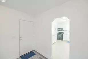 1810 Liberty St NE, Salem, OR 97301 - Photo 9