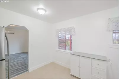 1810 Liberty St NE, Salem, OR 97301 - Photo 17