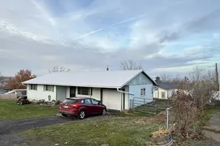 706 NE Gumwood St, Pilot Rock, OR 97868 - Photo 3