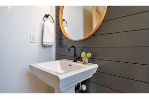 7263 SE Duke St, Portland, OR 97206 - Photo 9