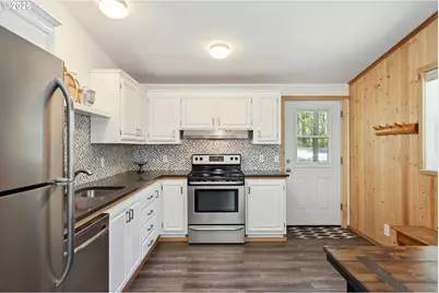 51 Foster Rd, Carson, WA 98610 - Photo 9