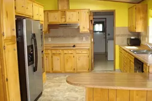 1200 E Central Ave, Sutherlin, OR 97479 - Photo 7