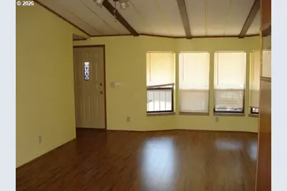 1200 E Central Ave, Sutherlin, OR 97479 - Photo 3