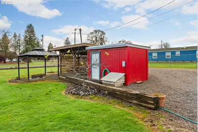 27481 10th St, Junction City, OR 97448 - Photo 29