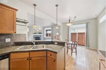 2465 Park View Dr, Eugene, OR 97408 - Photo 7