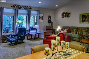 48482 E Meadow Way, Oakridge, OR 97463 - Photo 5